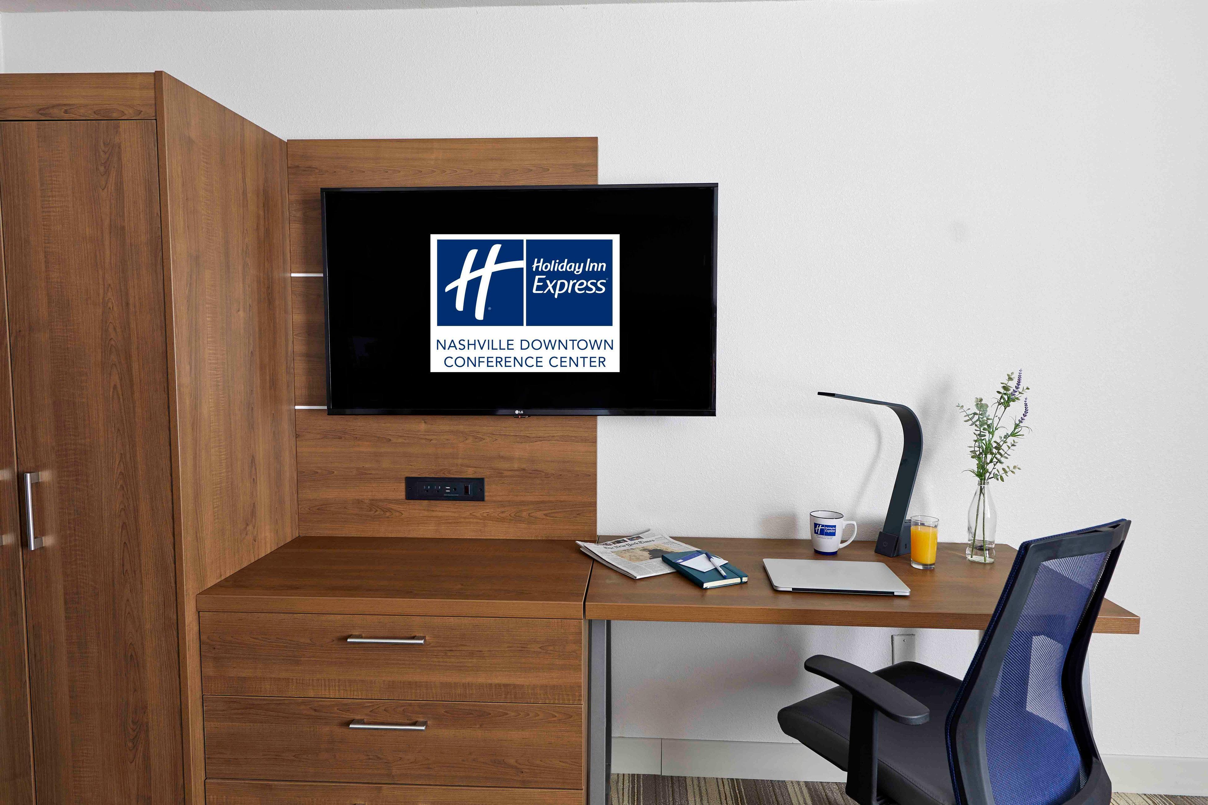 Holiday Inn Express Nashville-Downtown - Broadway By Ihg Exterior foto