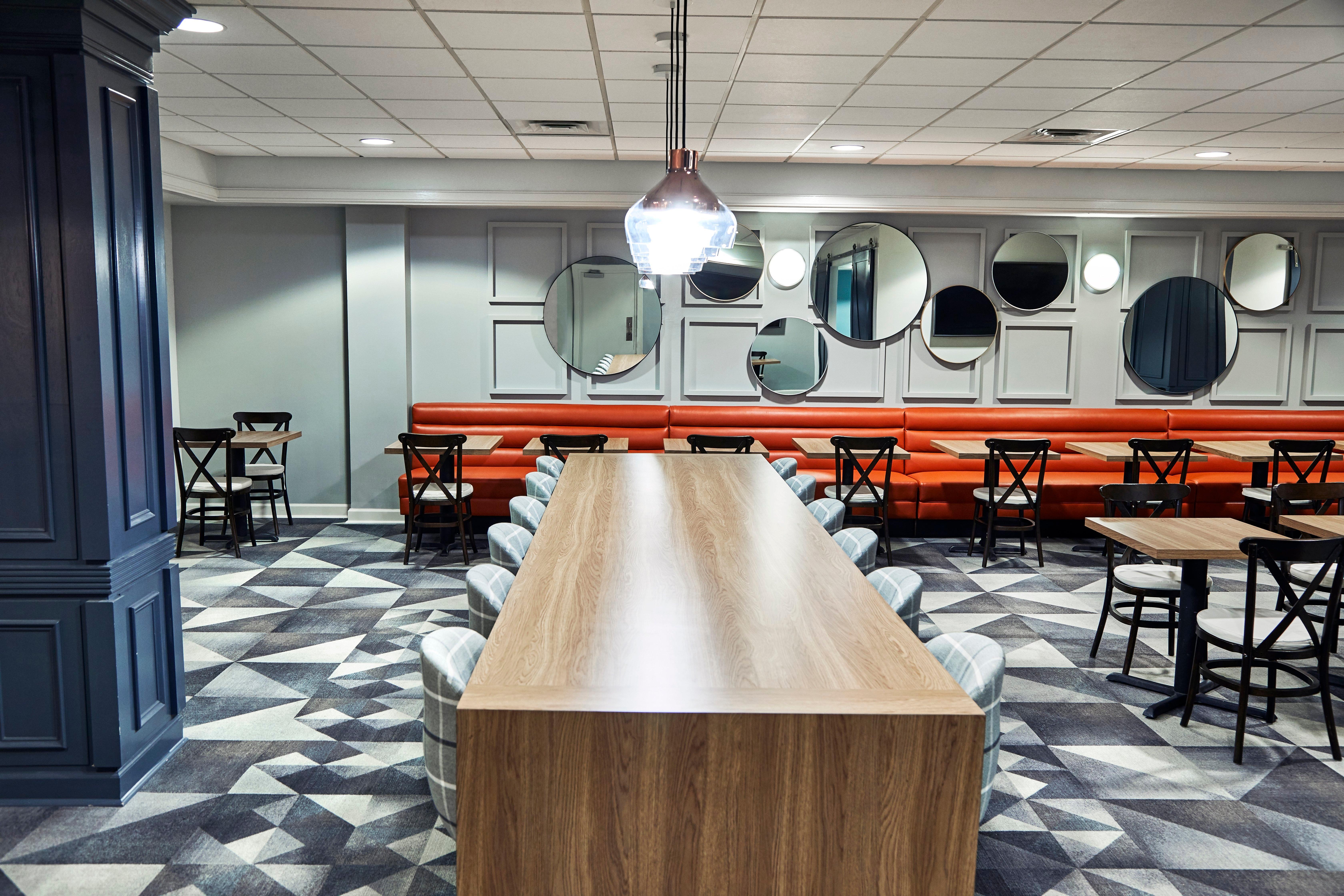 Holiday Inn Express Nashville-Downtown - Broadway By Ihg Exterior foto