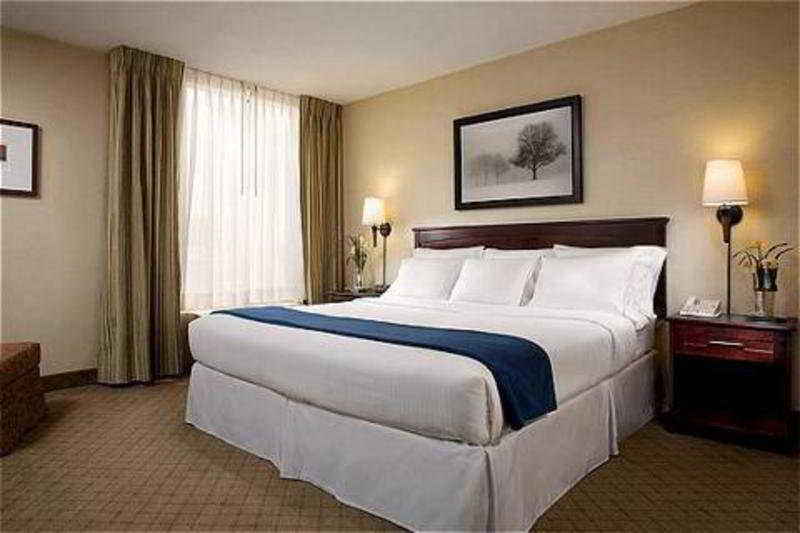 Holiday Inn Express Nashville-Downtown - Broadway By Ihg Exterior foto